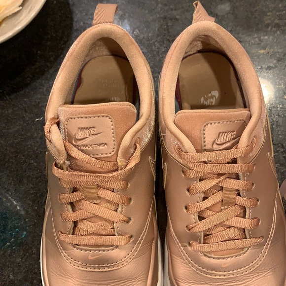 Nike air Max Thea rose gold - Picture 1 of 5